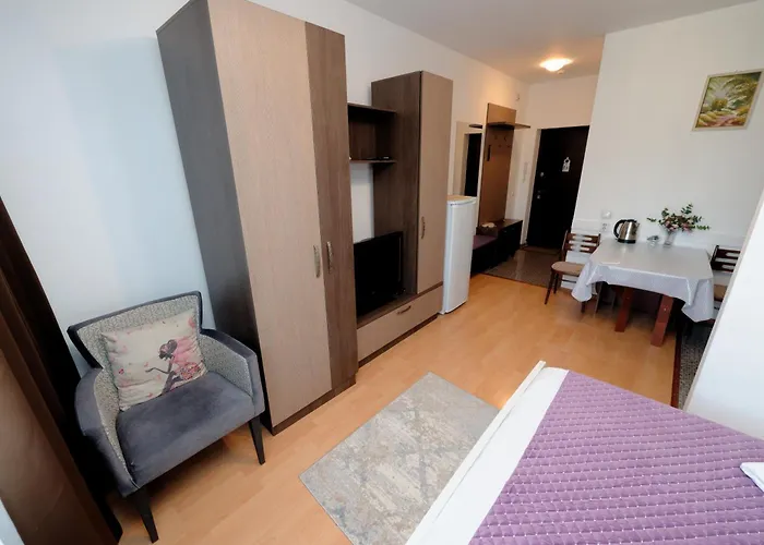 Aparthotel Almarent